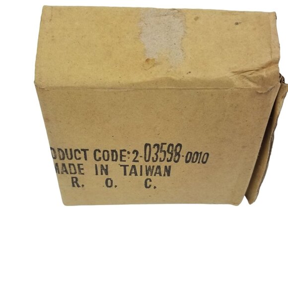 Wooden Salt & Pepper Grinder Set With Handcrafted Design 4 Inches Tall Durable - Picture 9 of 9